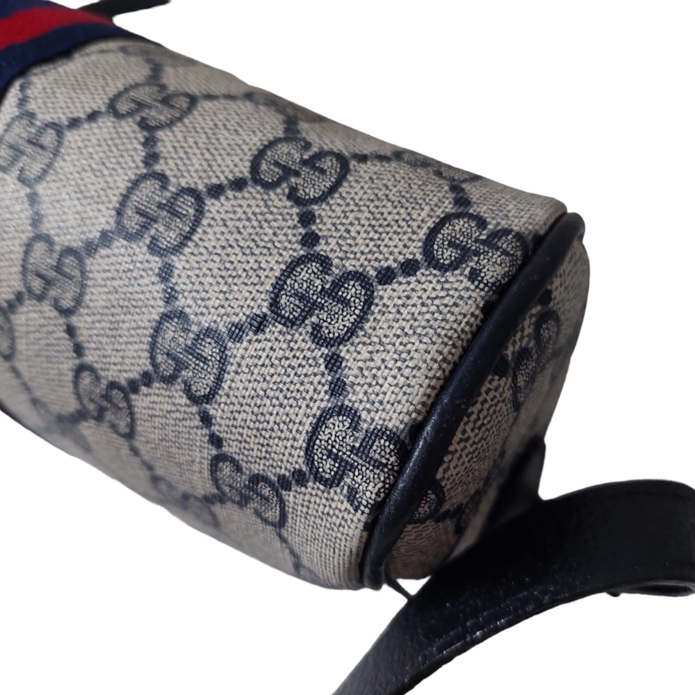 Gucci Vintage Crossbody bag. - Picture 9 of 16